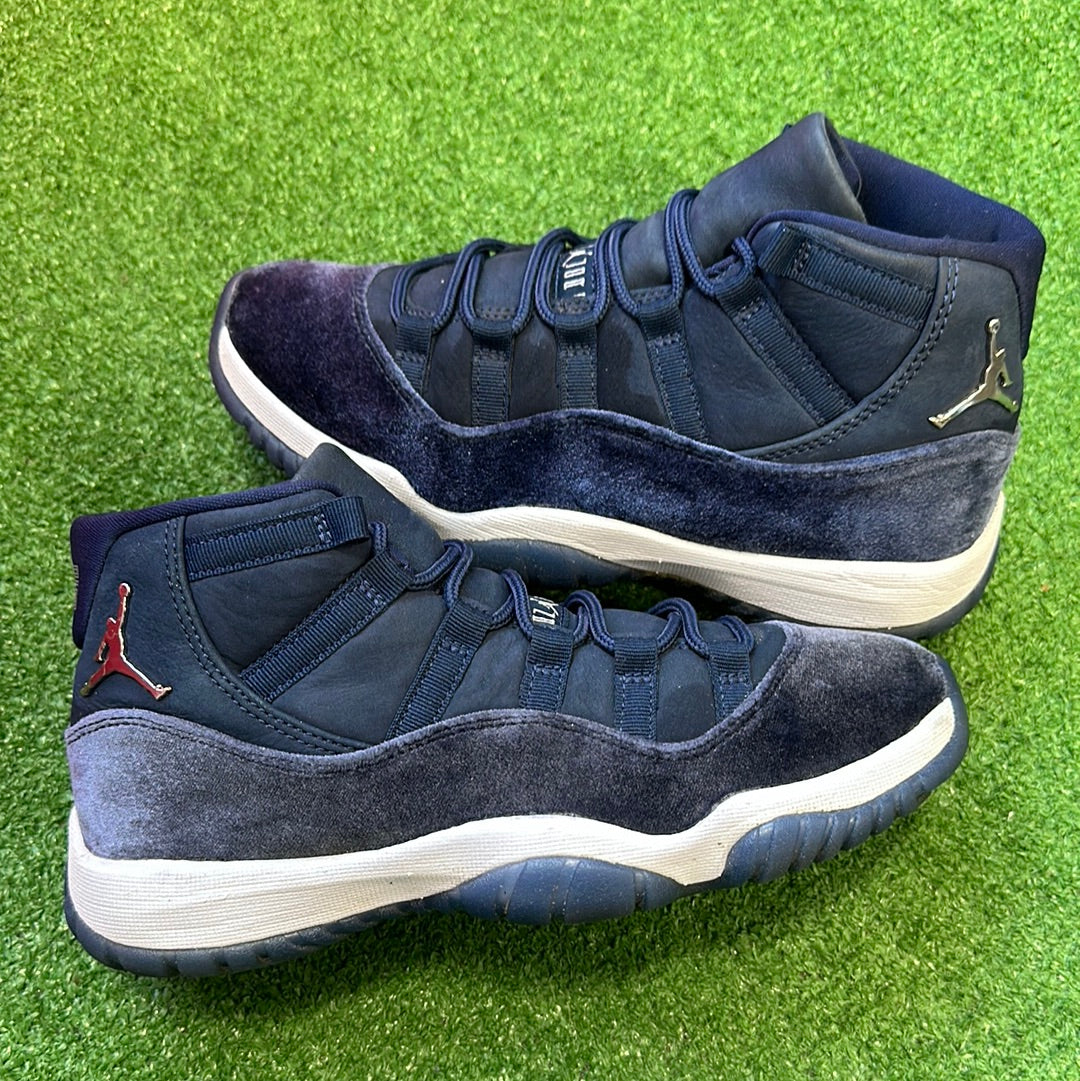 Midnight hot sale navy 11s