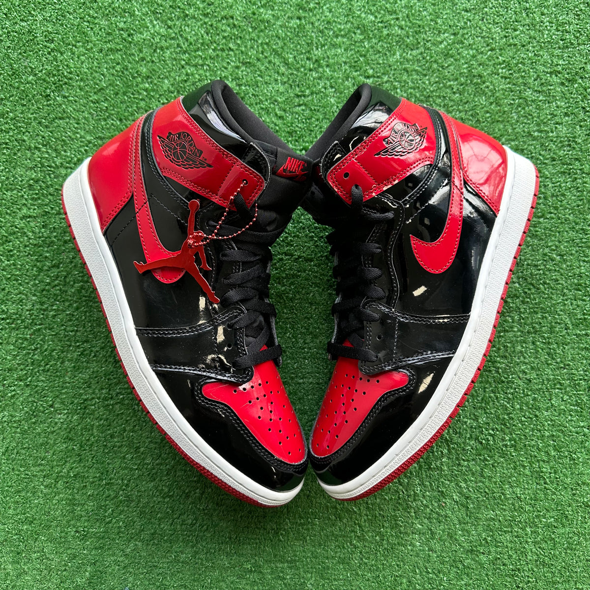 Jordan 1 ‘patent bred’ store Size 10.5