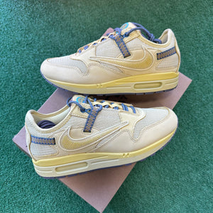 Nike Travis Scott Saturn Gold Air Max 1s Size 8