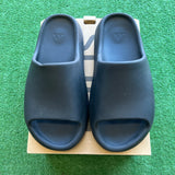 Yeezy Onyx Slides Size 9