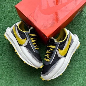 Nike Black Bright Citron Sacai Waffle Size 9.5