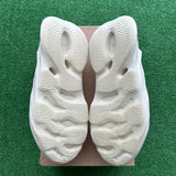 Yeezy Sand Foam RNNR Size 10