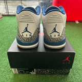 Jordan Wizard 3s Size 7Y