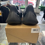 Yeezy Onyx Foam RNNR Size 11