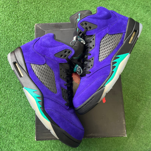 Jordan Alternate Grape 5s Size 12