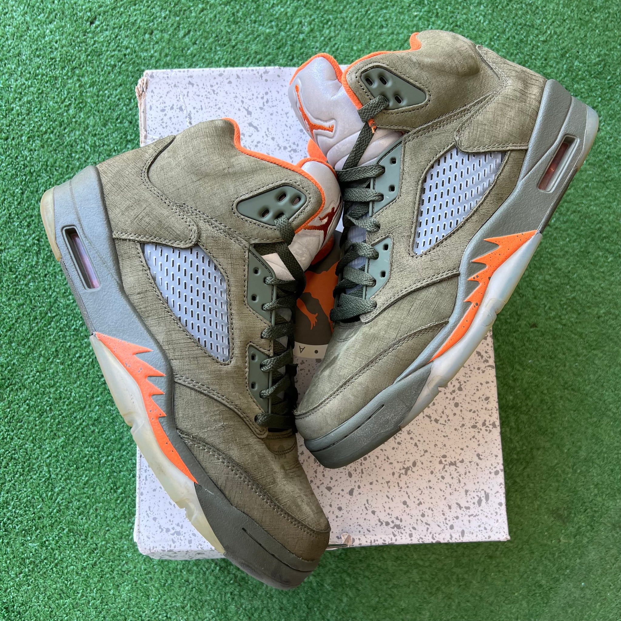 Jordan Olive 5s Size 10 My Cuzin Vintage