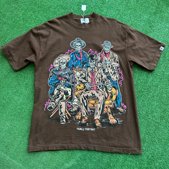 Warren Lotas Family Portrait Tee Size L