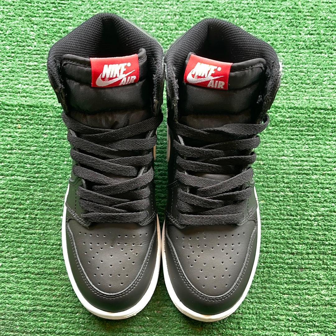 Jordan Black Yin Yang 1s Size 4.5Y My Cuzin Vintage